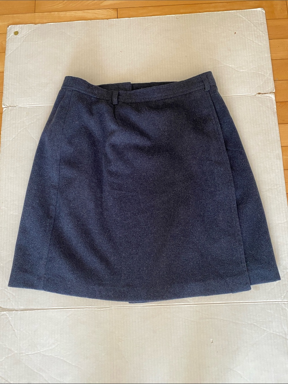 CLASSIC Made in Canada VTG lined Navy Blue Wool A-Line Short Skirt Size 13/14